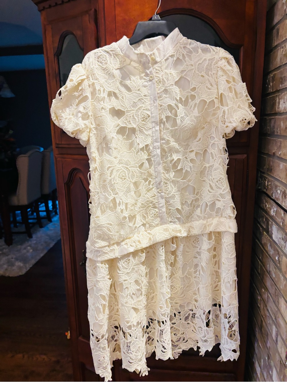 Beige Lace Dress - Picture 2 of 3